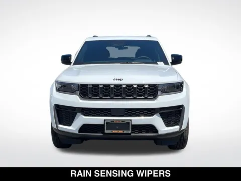 More photos of 2026 Jeep Grand Cherokee Altitude at Mossy Chrysler Dodge Jeep Ram, CA