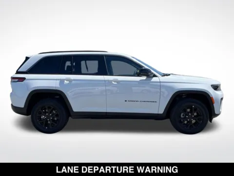 More photos of 2026 Jeep Grand Cherokee Laredo at Mossy Chrysler Dodge Jeep Ram, CA