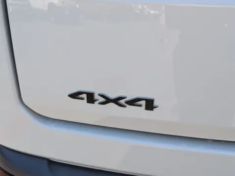 More photos of 2026 Jeep Grand Wagoneer Altitude at Mossy Chrysler Dodge Jeep Ram, CA