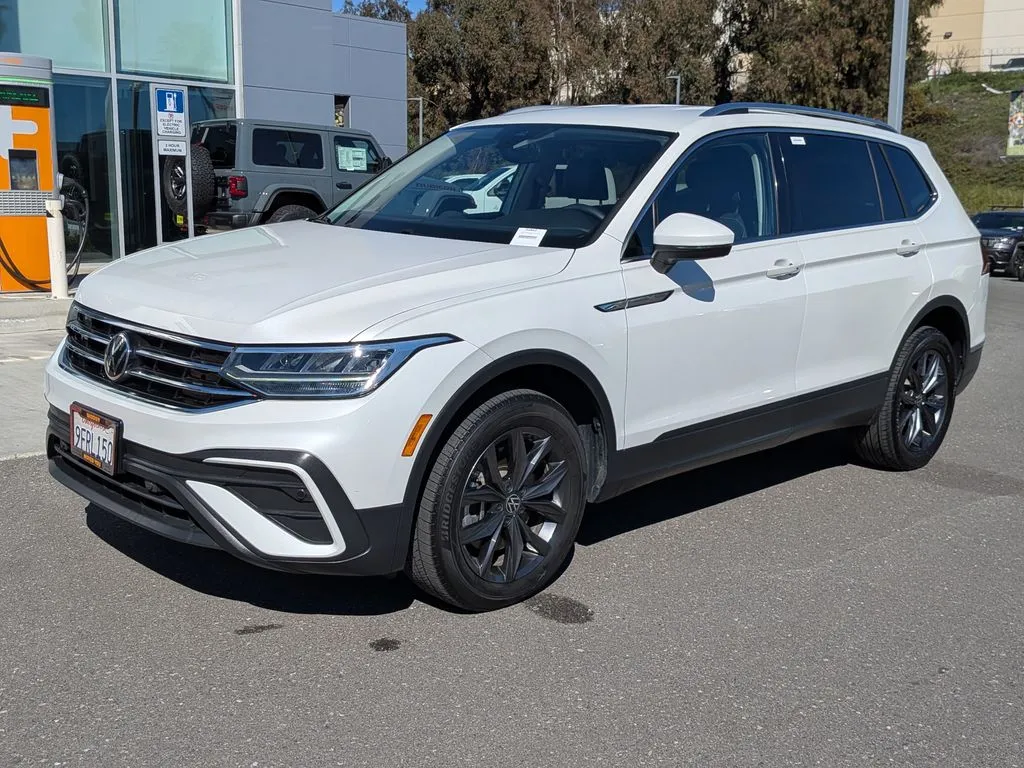 White 2023 Volkswagen Tiguan 2.0T SE for sale in Chula Vista, CA