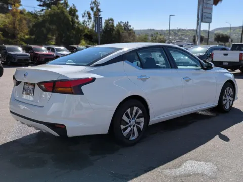 More photos of 2022 Nissan Altima 2.5 S at Mossy Chrysler Dodge Jeep Ram, CA