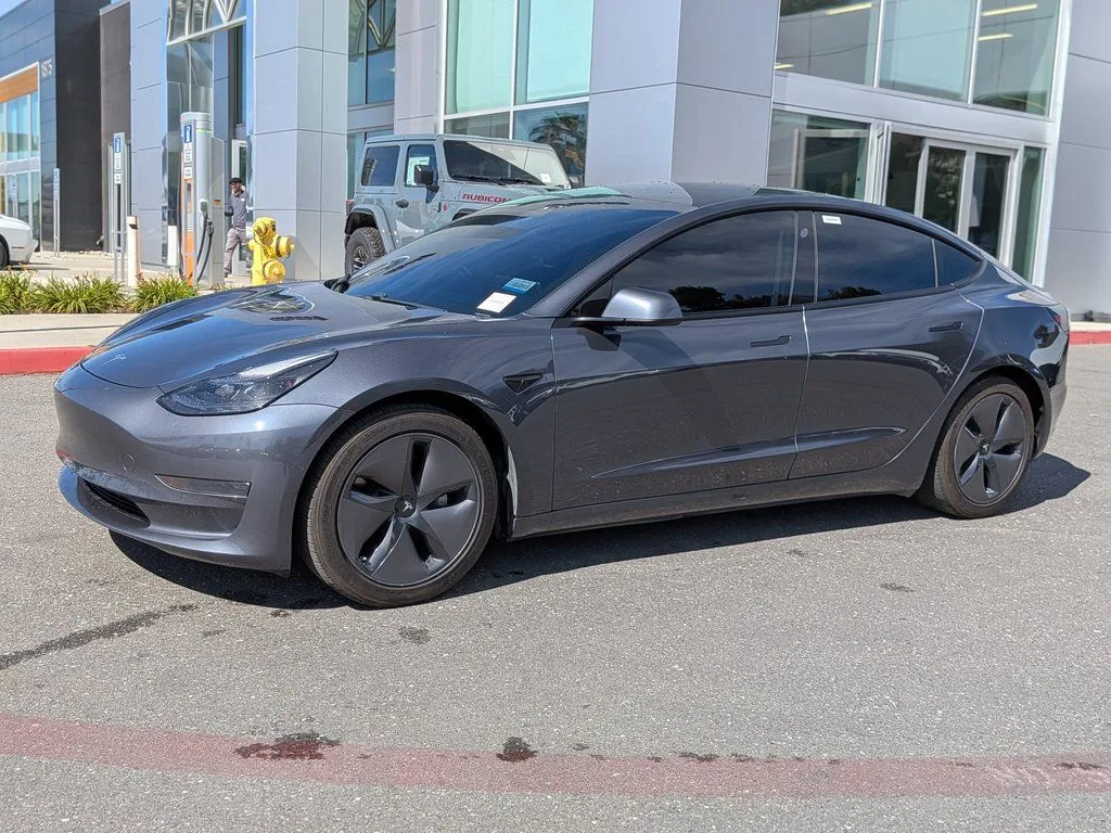 Blue 2021 Tesla Model 3 Standard Range Plus for sale in Chula Vista, CA