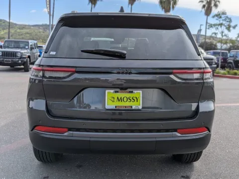 More photos of 2026 Jeep Grand Cherokee Laredo at Mossy Chrysler Dodge Jeep Ram, CA