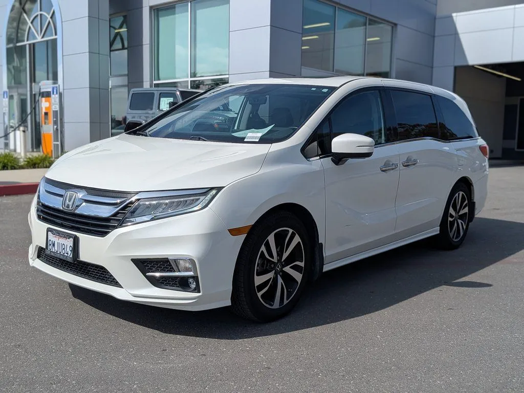 White 2019 Honda Odyssey Elite for sale in Chula Vista, CA