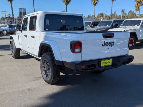 More photos of 2026 Jeep Gladiator Sport S at Mossy Chrysler Dodge Jeep Ram, CA