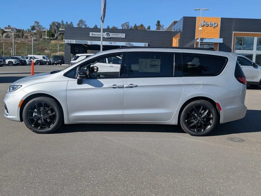 Silver 2026 Chrysler Pacifica Limited for sale in Chula Vista, CA