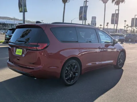 More photos of 2026 Chrysler Pacifica Limited at Mossy Chrysler Dodge Jeep Ram, CA