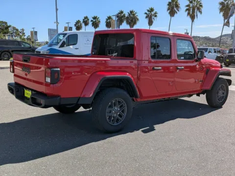 More photos of 2026 Jeep Gladiator Sport S at Mossy Chrysler Dodge Jeep Ram, CA