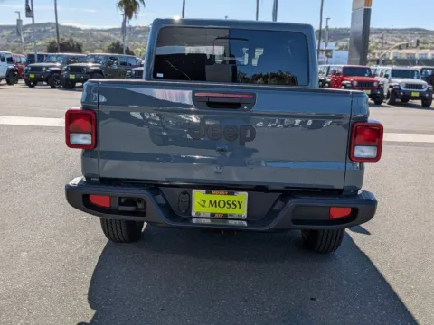 More photos of 2026 Jeep Gladiator Sport S at Mossy Chrysler Dodge Jeep Ram, CA