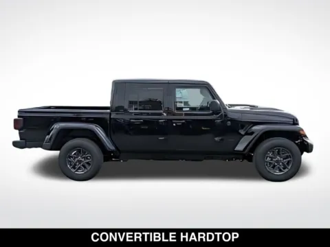 More photos of 2026 Jeep Gladiator Sport S at Mossy Chrysler Dodge Jeep Ram, CA