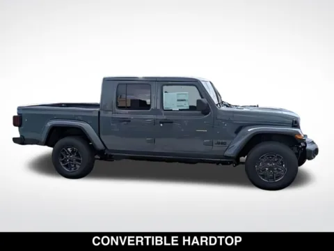 More photos of 2026 Jeep Gladiator Sport S at Mossy Chrysler Dodge Jeep Ram, CA
