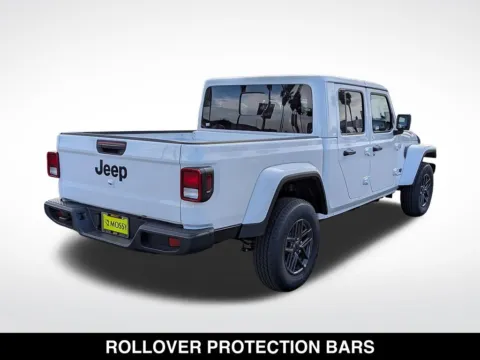 More photos of 2026 Jeep Gladiator Sport S at Mossy Chrysler Dodge Jeep Ram, CA