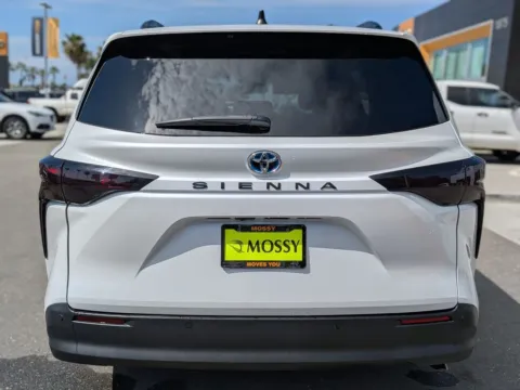 More photos of 2023 Toyota Sienna XLE at Mossy Chrysler Dodge Jeep Ram, CA