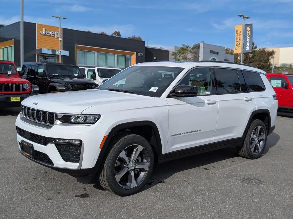 White 2026 Jeep Grand Cherokee L Limited for sale in Chula Vista, CA