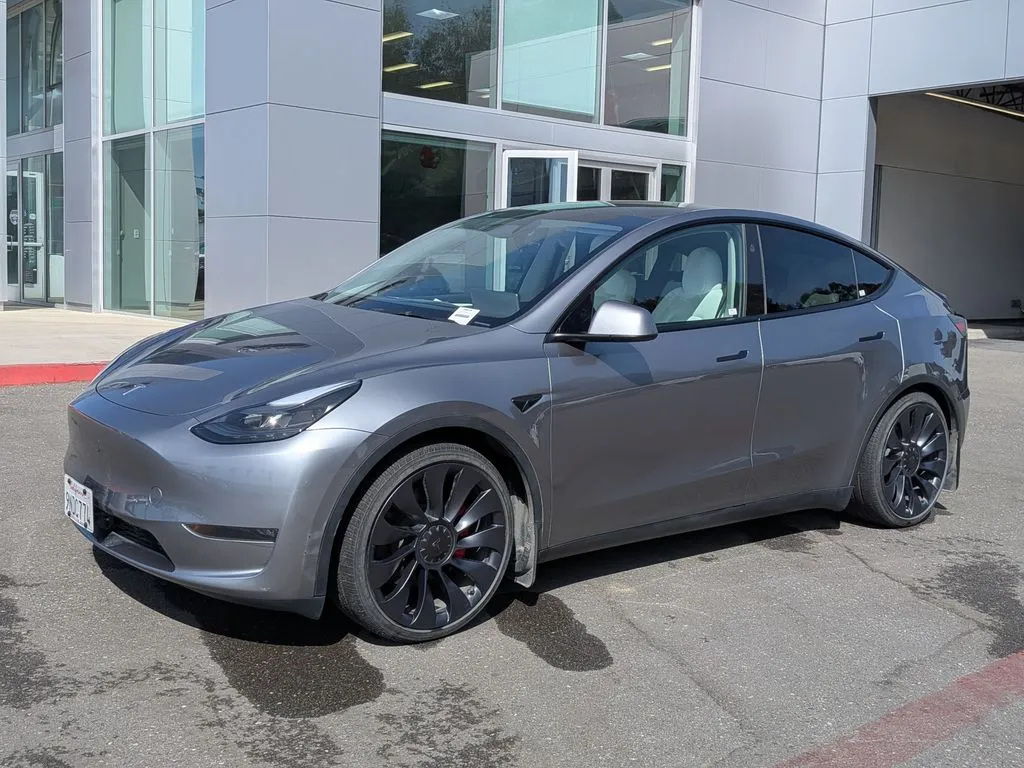Silver 2024 Tesla Model Y Performance for sale in Chula Vista, CA