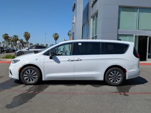 Photos of 2024 Chrysler Pacifica Hybrid Select for sale in Chula Vista, CA at Mossy Chrysler Dodge Jeep Ram
