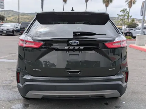 More photos of 2022 Ford Edge SEL at Mossy Chrysler Dodge Jeep Ram, CA