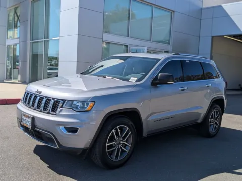 Silver 2021 Jeep Grand Cherokee Limited for sale in Chula Vista, CA