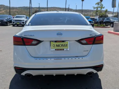 More photos of 2020 Nissan Altima 2.5 SL at Mossy Chrysler Dodge Jeep Ram, CA