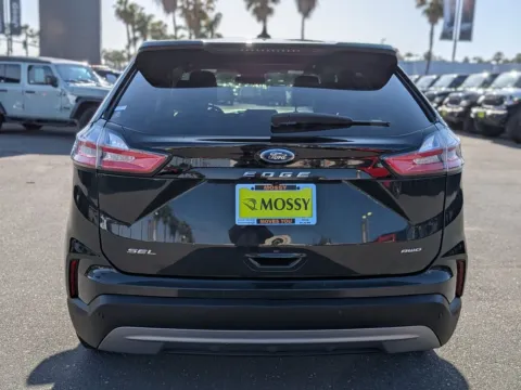 More photos of 2022 Ford Edge SEL at Mossy Chrysler Dodge Jeep Ram, CA