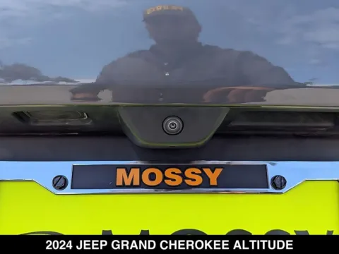 More photos of 2024 Jeep Grand Cherokee Altitude at Mossy Chrysler Dodge Jeep Ram, CA