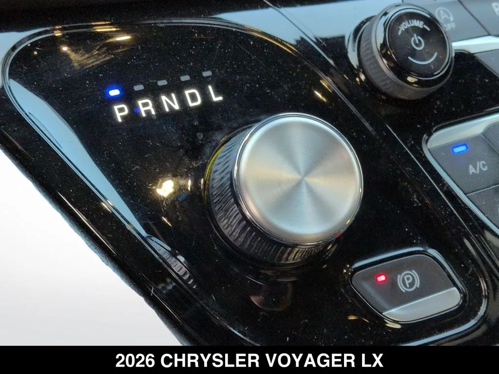 2026 Chrysler Voyager LX - Photo 18