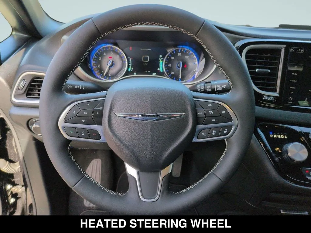 2026 Chrysler Voyager LX - Photo 11