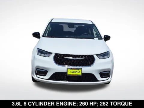 More photos of 2024 Chrysler Pacifica Hybrid Select at Mossy Chrysler Dodge Jeep Ram, CA
