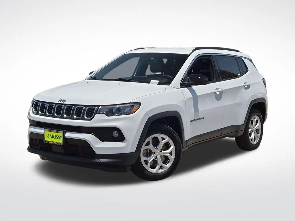 White 2024 Jeep Compass Latitude for sale in Chula Vista, CA