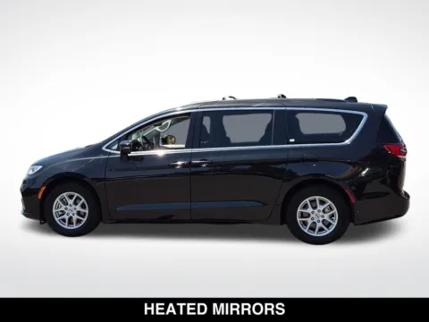 More photos of 2022 Chrysler Pacifica Touring L at Mossy Chrysler Dodge Jeep Ram, CA