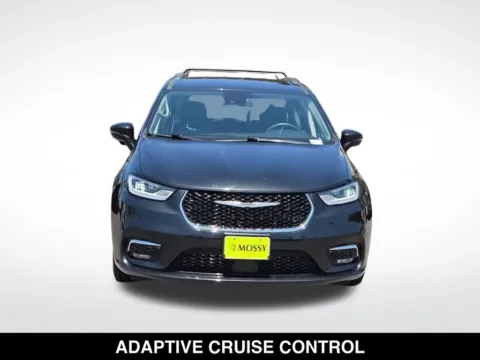 More photos of 2022 Chrysler Pacifica Touring L at Mossy Chrysler Dodge Jeep Ram, CA
