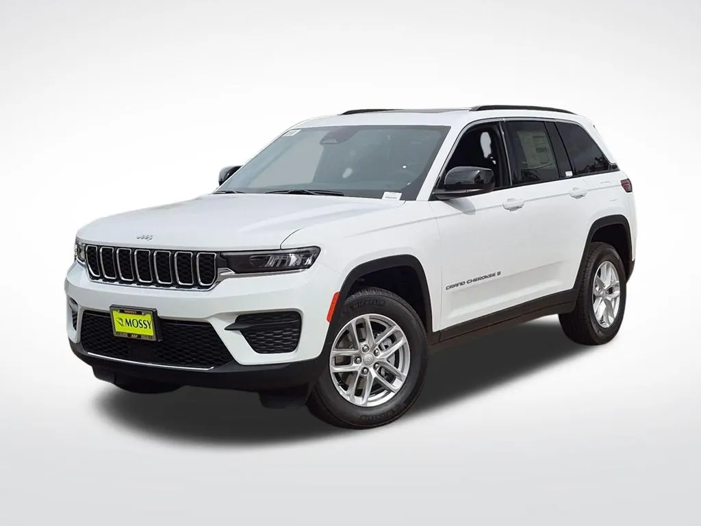 White 2026 Jeep Grand Cherokee Laredo X for sale in Chula Vista, CA