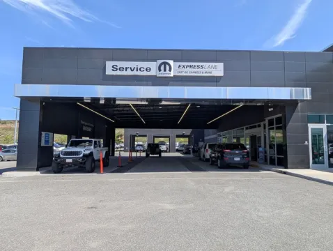 More photos of 2023 Chrysler Pacifica Hybrid Pinnacle at Mossy Chrysler Dodge Jeep Ram, CA