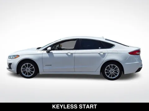 More photos of 2019 Ford Fusion Hybrid SE at Mossy Chrysler Dodge Jeep Ram, CA