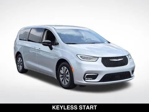 Photos of 2024 Chrysler Pacifica Hybrid Select for sale in Chula Vista, CA at Mossy Chrysler Dodge Jeep Ram