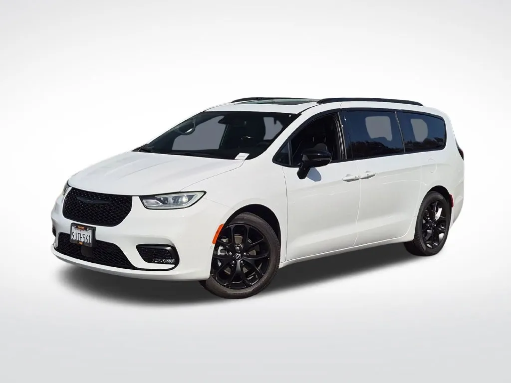White 2026 Chrysler Pacifica Limited for sale in Chula Vista, CA