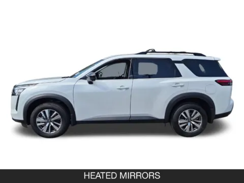 More photos of 2026 Nissan Pathfinder SL at Mossy Chrysler Dodge Jeep Ram, CA