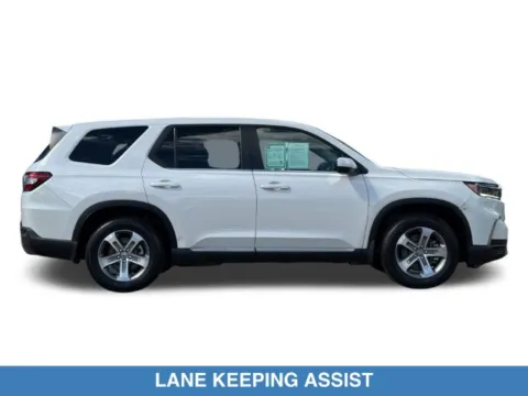 More photos of 2024 Honda Pilot EX-L at Mossy Chrysler Dodge Jeep Ram, CA
