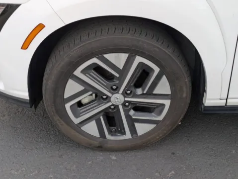 More photos of 2023 Hyundai Kona Electric SEL at Mossy Nissan Oceanside, CA