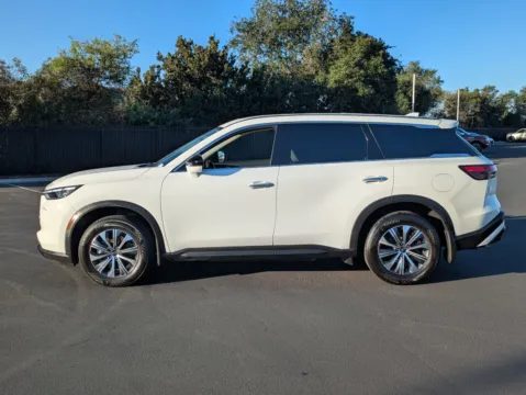 More photos of 2025 INFINITI QX60 PURE at INFINITI of Oceanside, CA
