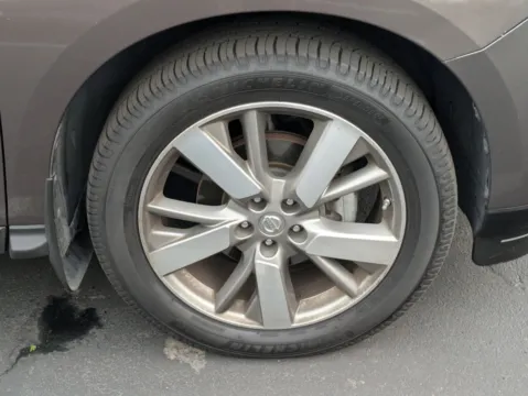 More photos of 2015 Nissan Pathfinder Platinum at Mossy Nissan Oceanside, CA