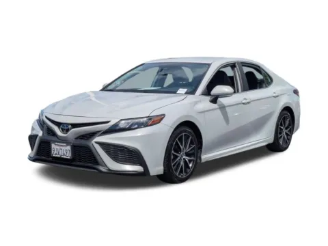 White 2024 Toyota Camry SE for sale in Oceanside, CA