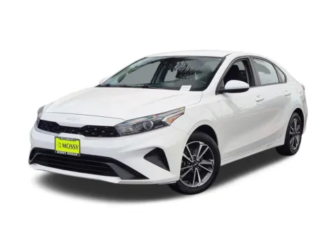 White 2023 Kia Forte LXS for sale in Oceanside, CA
