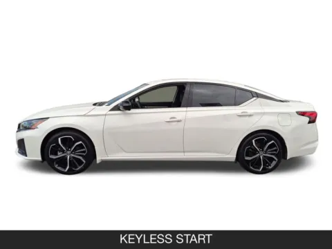 More photos of 2023 Nissan Altima 2.5 SR at INFINITI of Oceanside, CA