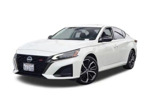 White 2023 Nissan Altima 2.5 SR for sale in Oceanside, CA