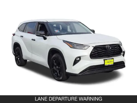 Photos of 2023 Toyota Highlander LE for sale in Oceanside, CA at INFINITI of Oceanside