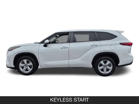 More photos of 2023 Toyota Highlander LE at INFINITI of Oceanside, CA