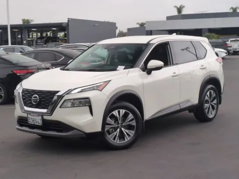 White 2021 Nissan Rogue SV for sale in Escondido, CA