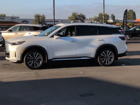 More photos of 2026 INFINITI QX60 LUXE at INFINITI of Kearny Mesa, CA