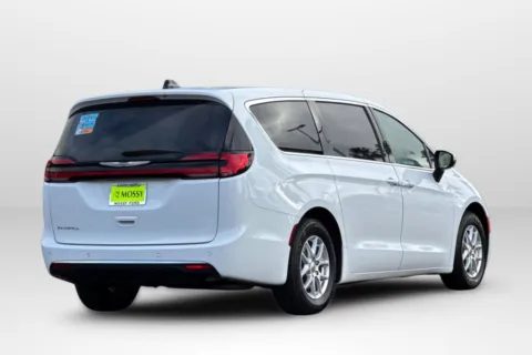 More photos of 2023 Chrysler Pacifica Touring L at INFINITI of Kearny Mesa, CA